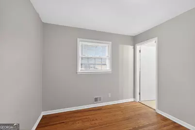 5700 Deerfield Trail, Atlanta, GA 30349 - Photo 9