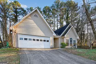 716 Shore Ln, Lithonia, GA 30058 - Photo 3