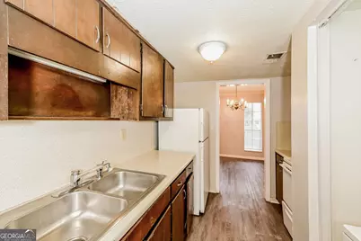 6421 Woodstone Terrace, Morrow, GA 30260 - Photo 7