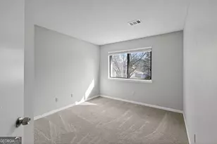 1142 Chapman Cir, Stone Mountain, GA 30088 - Photo 9