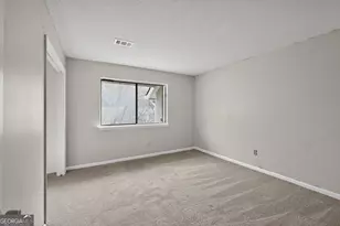 1142 Chapman Cir, Stone Mountain, GA 30088 - Photo 23