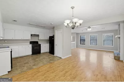 5447 Pepperwood Court, Stone Mountain, GA 30087 - Photo 17