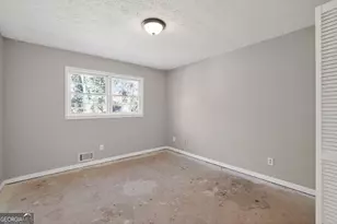 551 Hickory Hills Ct, Stone Mountain, GA 30083 - Photo 7