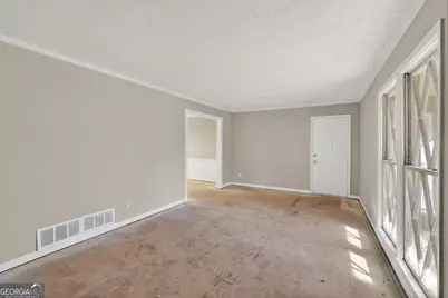 551 Hickory Hills Court, Stone Mountain, GA 30083 - Photo 5