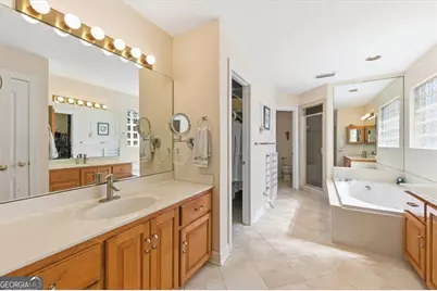 2127 Charing, Brunswick, GA 31525 - Photo 25