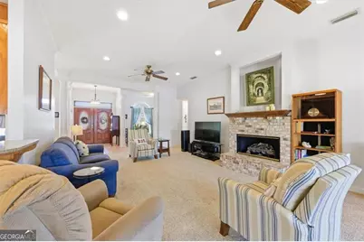 2127 Charing, Brunswick, GA 31525 - Photo 7