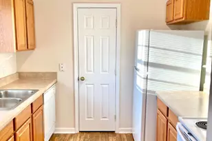 409 Lawnwood Ct, Kingsland, GA 31548 - Photo 3