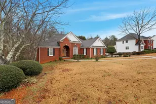 3051 Glenview Ln, Monroe, GA 30656 - Photo 3