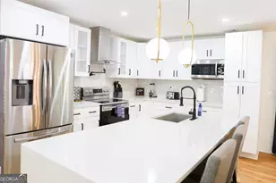 280 W Lake Dr NW, Atlanta, GA 30314 - Photo 9