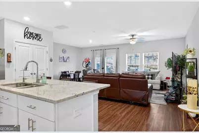 1318 Vayda Court, Marietta, GA 30066 - Photo 9