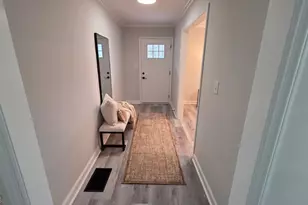 610 Glenforest Rd, Sandy Springs, GA 30328 - Photo 17