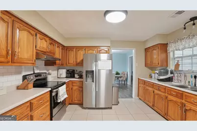 17 Jekyll Island Rd, Jesup, GA 31545 - Photo 13