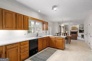 1950 Wenlok Trail NE, Marietta, GA 30066 - Photo 17