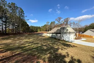 31 Sourwood Dr, Mansfield, GA 30055 - Photo 3