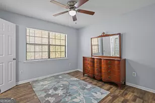 198 Greenwood St, Jesup, GA 31545 - Photo 13