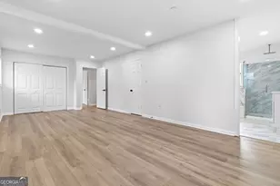 2275 Country Club Ln SW, Atlanta, GA 30311 - Photo 17