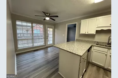 1014 Kathleen Court, Roswell, GA 30075 - Photo 5