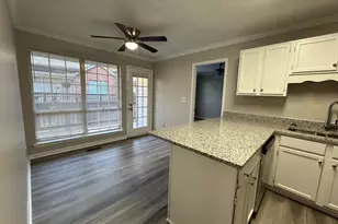 1014 Kathleen Ct, Roswell, GA 30075 - Photo 5