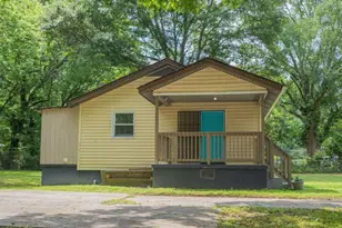 525 Baker Cir NW, Atlanta, GA 30318 - Photo 1