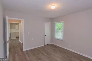 525 Baker Cir NW, Atlanta, GA 30318 - Photo 19