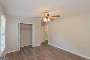 525 Baker Cir NW, Atlanta, GA 30318 - Photo 17