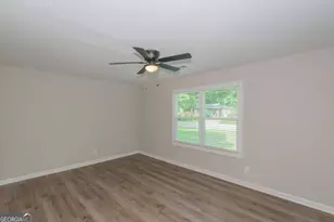525 Baker Cir NW, Atlanta, GA 30318 - Photo 15