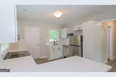 525 Baker Circle NW, Atlanta, GA 30318 - Photo 7