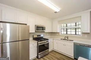 252 Windemere Way, Jonesboro, GA 30238 - Photo 7