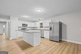 215 Glynn St, Jesup, GA 31545 - Photo 7