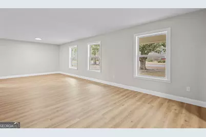 215 Glynn Street, Jesup, GA 31545 - Photo 5