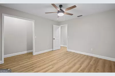 215 Glynn Street, Jesup, GA 31545 - Photo 17