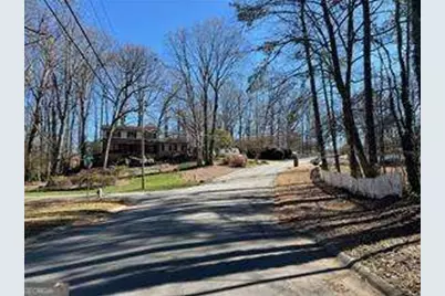 1727 Grandeus Lane SW, Stone Mountain, GA 30087 - Photo 3