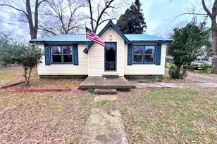 97 S Pine St, Trion, GA 30753 - Photo 1