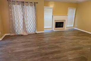 6071 Grovegate Ln, Tucker, GA 30084 - Photo 5