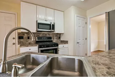 105 N Oakland Circle, McDonough, GA 30253 - Photo 25