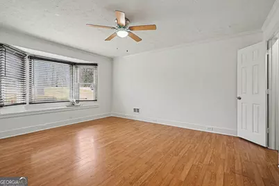 3855 Laurel Falls Drive, Snellville, GA 30039 - Photo 9