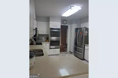 2589 King Circle SE, Conyers, GA 30013 - Photo 3