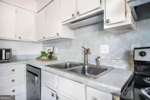 140 Stoneridge Dr, Warner Robins, GA 31088 - Photo 25