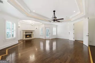 7611 Regency Circle, Sandy Springs, GA 30350 - Photo 25