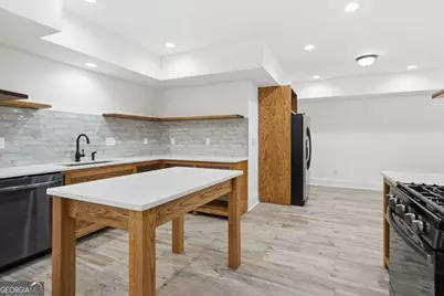 7611 Regency Circle, Sandy Springs, GA 30350 - Photo 69