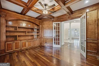 7611 Regency Circle, Sandy Springs, GA 30350 - Photo 7