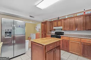 412 S Willow St, Jesup, GA 31546 - Photo 9