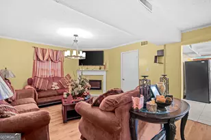 412 S Willow St, Jesup, GA 31546 - Photo 5