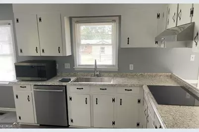 110 Hillridge Drive, Warner Robins, GA 31088 - Photo 9