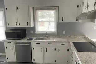 110 Hillridge Dr, Warner Robins, GA 31088 - Photo 9