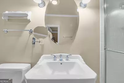 661 E Walton Street, Madison, GA 30650 - Photo 23