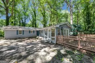 6764 Brookwood Cir, Jonesboro, GA 30236 - Photo 3