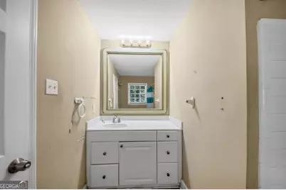 6764 Brookwood Circle, Jonesboro, GA 30236 - Photo 25