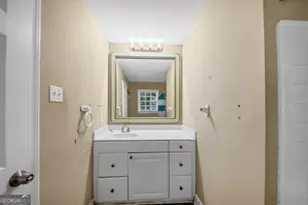 6764 Brookwood Cir, Jonesboro, GA 30236 - Photo 25