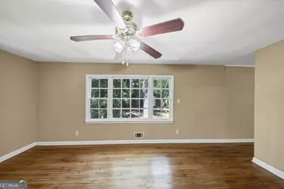 6764 Brookwood Circle, Jonesboro, GA 30236 - Photo 9